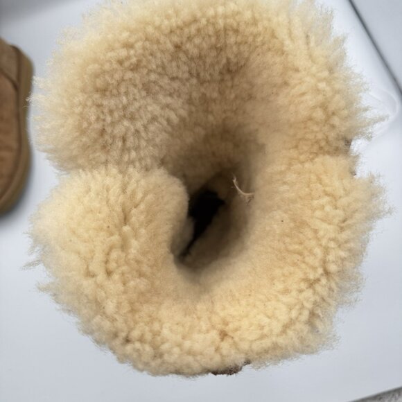 UGG Australia Women's Bailey Button Triplet S/N 1873 Suede Fur Boots Size 7 - Picture 14 of 16